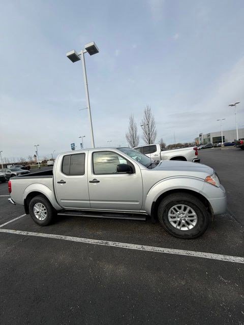 Used 2016 Nissan Frontier SV w/ SV Value Truck Package image 4