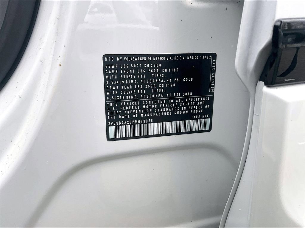 Used 2023 Volkswagen Tiguan SE R-Line AWD/4WD image 35