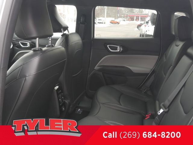 Used 2026 Jeep Compass Limited AWD/4WD image 39
