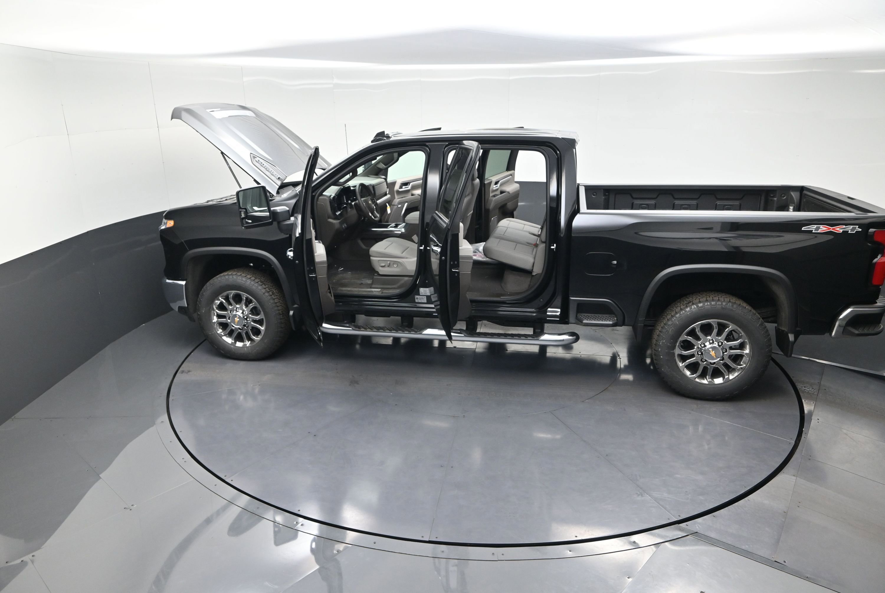 New 2026 Chevrolet Silverado 2500 LTZ w/ LTZ Convenience Package image 15