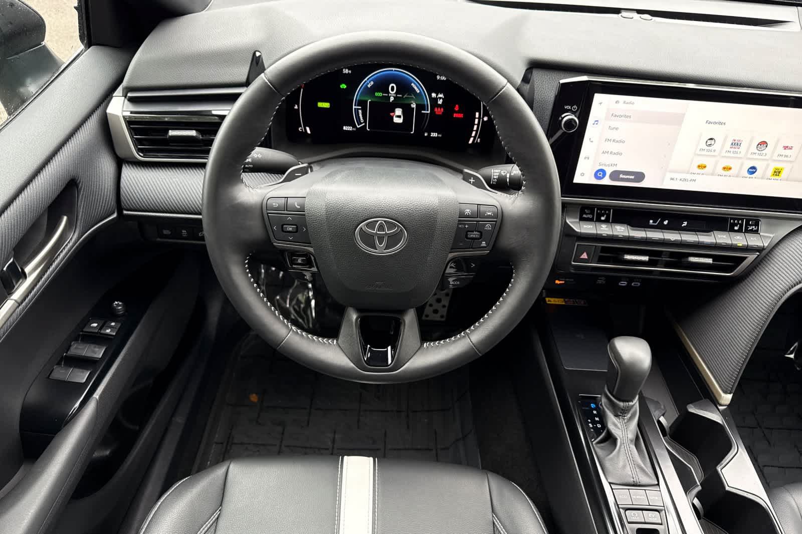 Used 2025 Toyota Camry SE AWD/4WD image 14