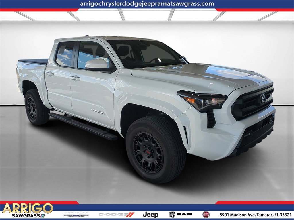 Used 2024 Toyota Tacoma SR5 image 1
