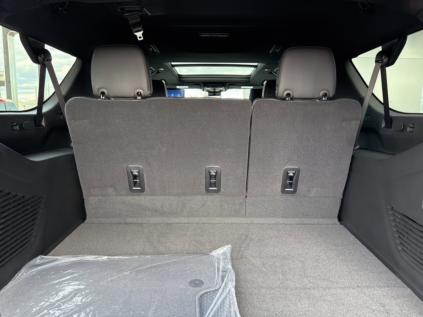 New 2025 Chevrolet Tahoe High Country image 11