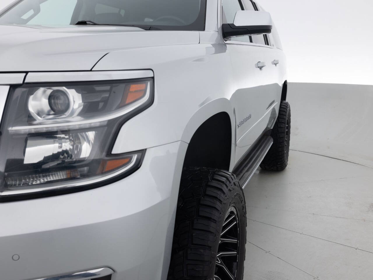 Used 2016 Chevrolet Suburban LTZ image 12