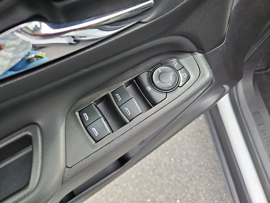 Used 2024 Chevrolet Equinox LT image 26