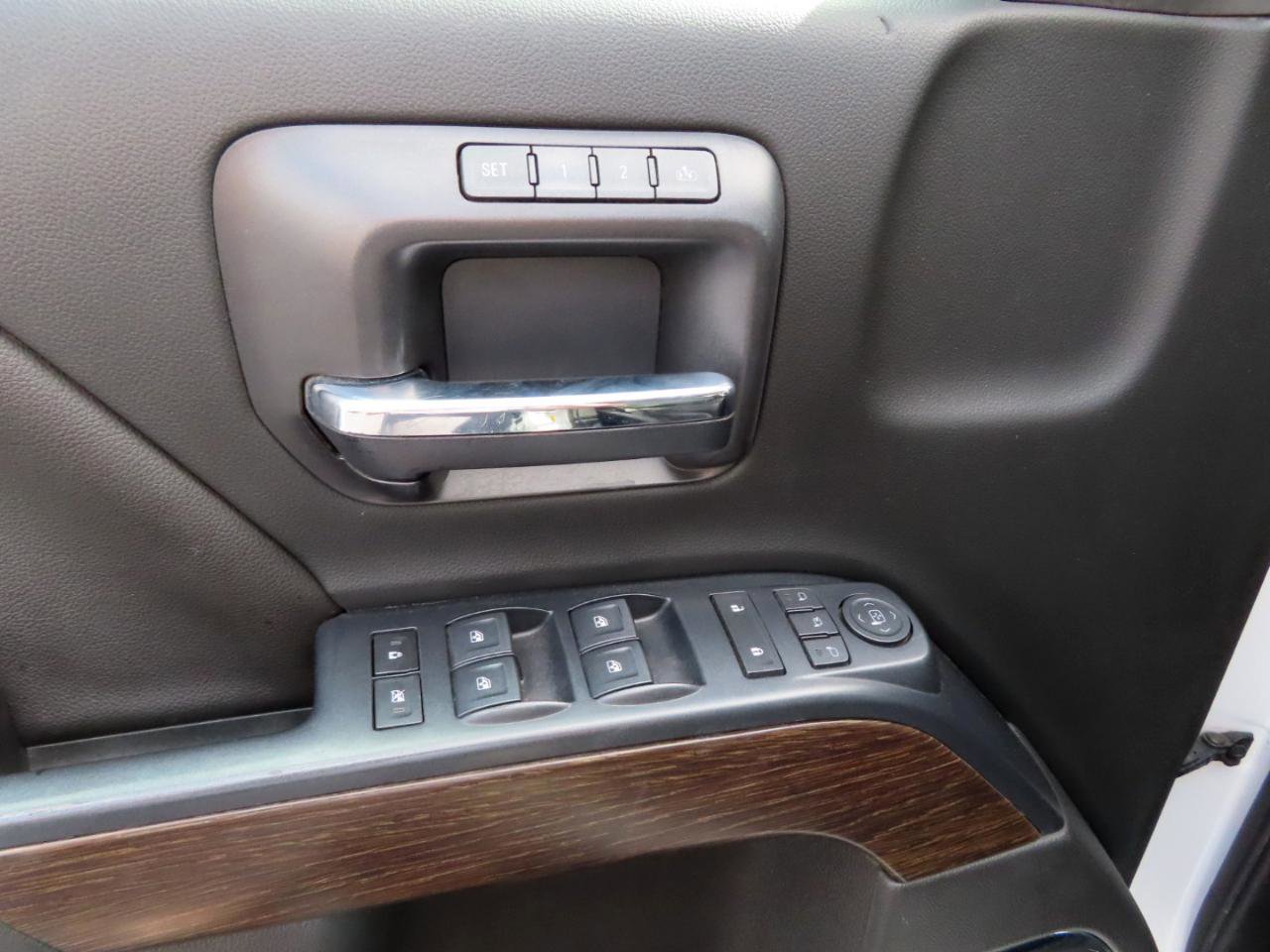 Used 2019 GMC Sierra 3500 Denali w/ Duramax Plus Package image 29