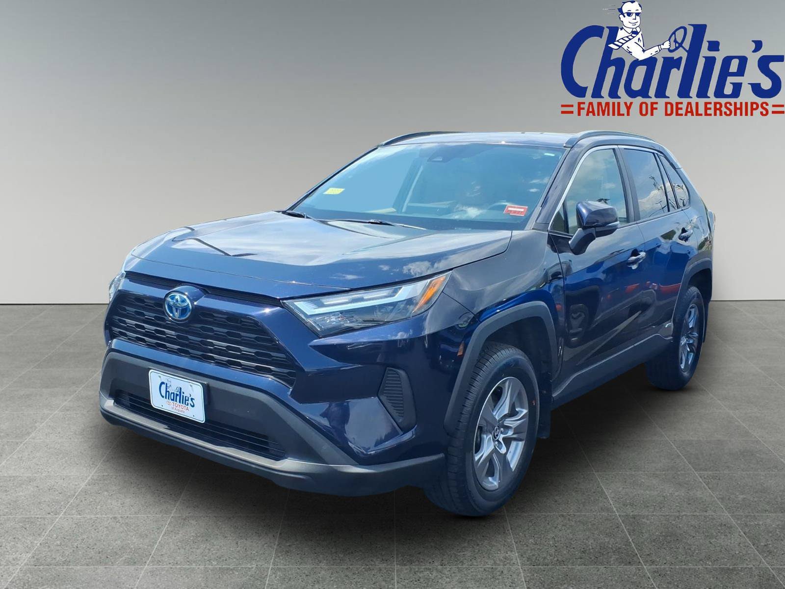 Used 2023 Toyota RAV4 XLE w/ Convenience Package AWD/4WD image 1