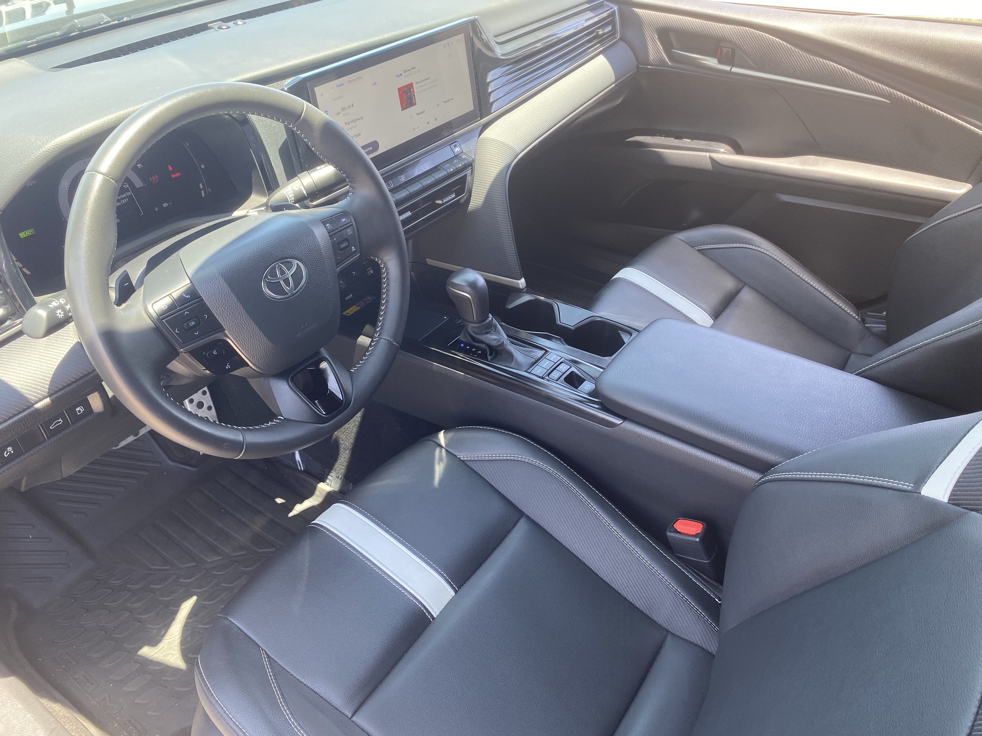Used 2026 Toyota Camry SE w/ Multimedia Upgrade Package FWD image 17