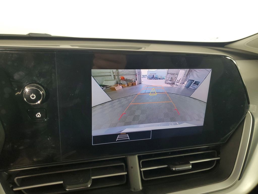 Used 2026 Chevrolet Trax LS w/ LS Convenience Package image 21