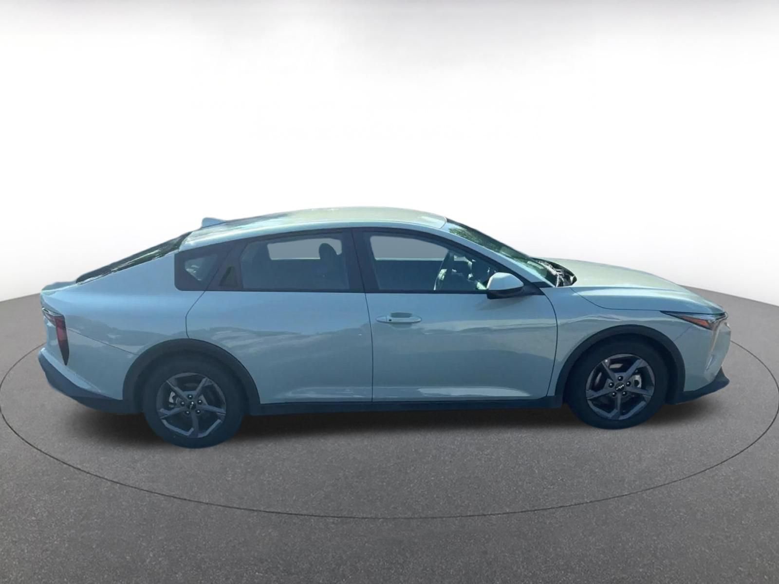 Used 2025 Kia K4 FWD image 16
