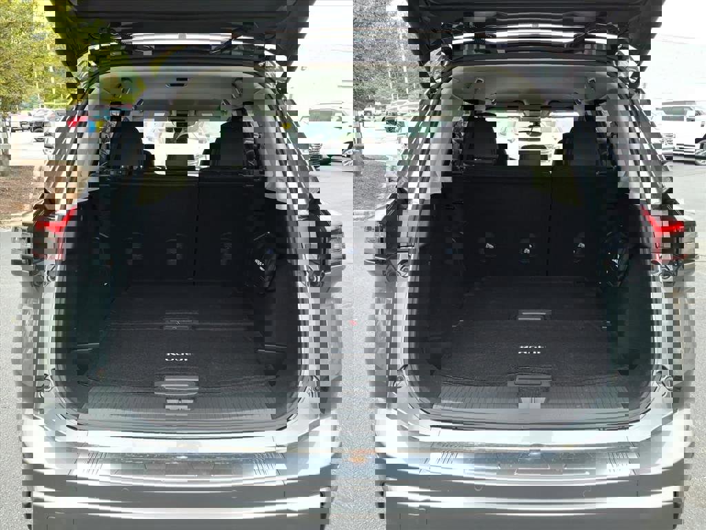 Used 2024 Nissan Rogue SL image 25