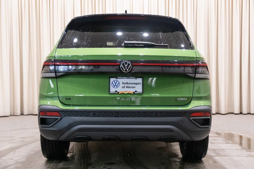 New 2026 Volkswagen Taos SE AWD/4WD image 4
