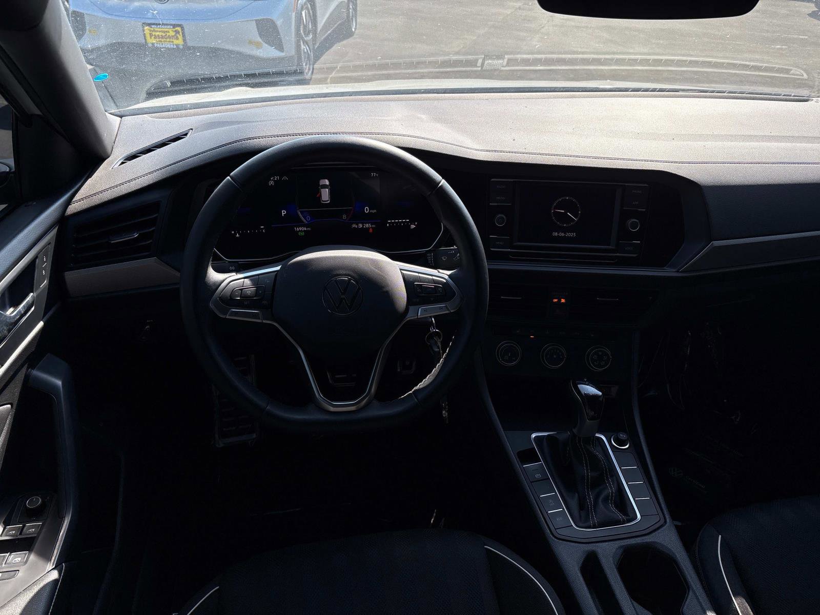 Certified 2024 Volkswagen Jetta Sport image 9