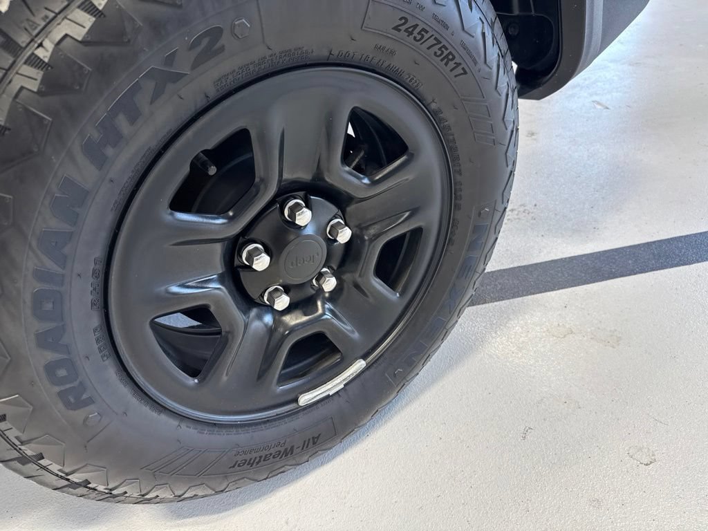 Used 2026 Jeep Wrangler Sport AWD/4WD image 15
