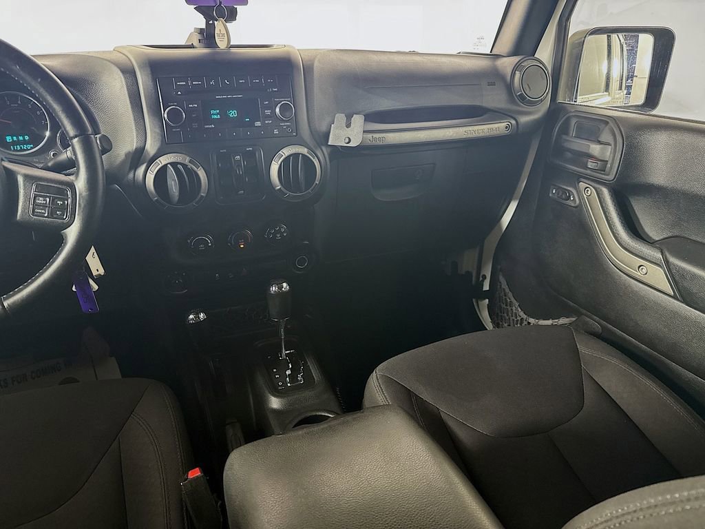 Used 2015 Jeep Wrangler Unlimited Willys image 26