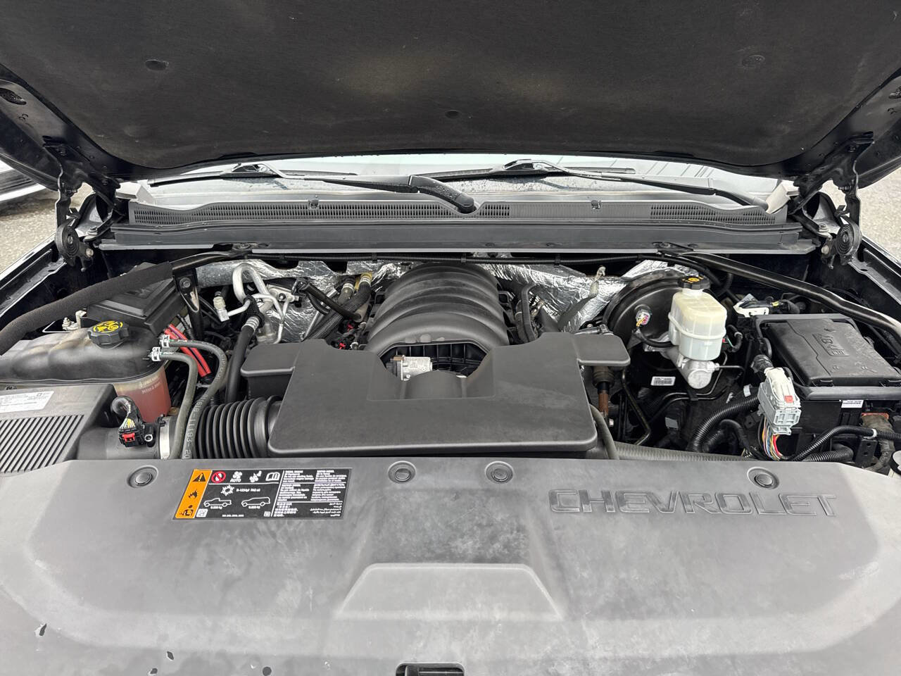 Used 2018 Chevrolet Suburban LT image 11