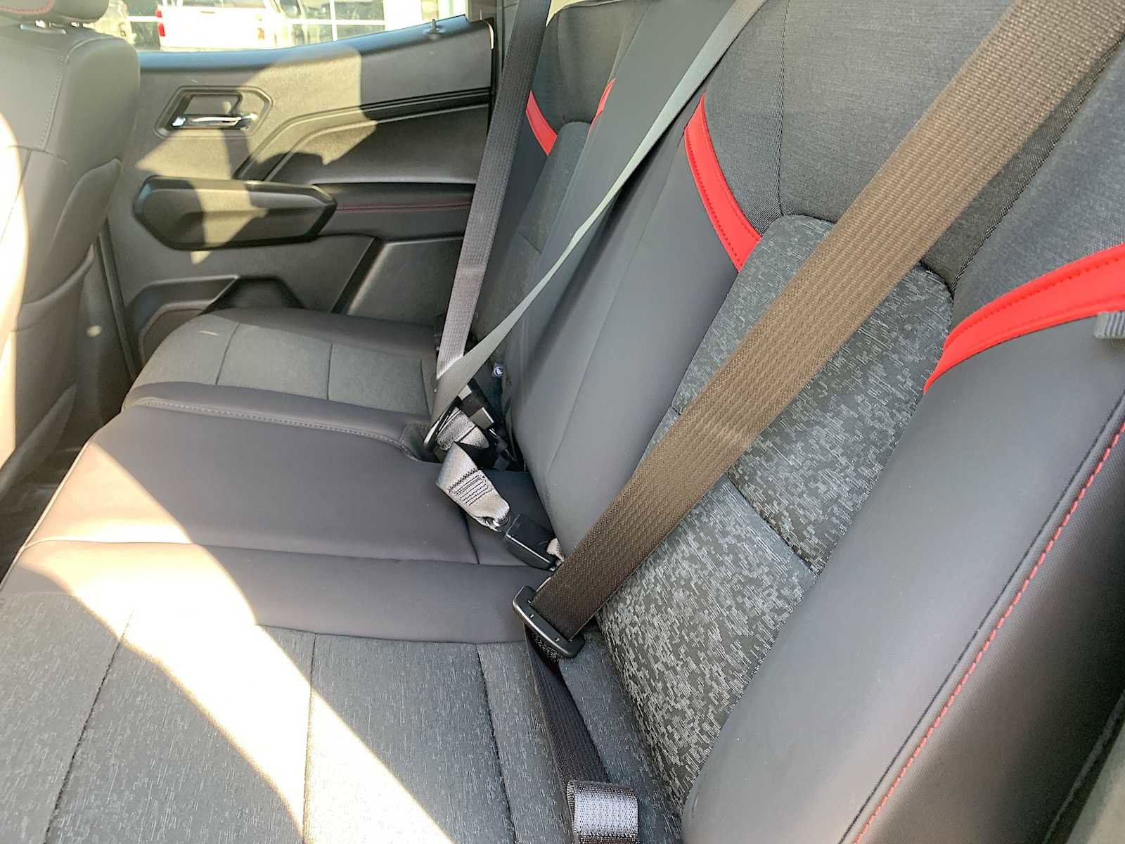 Certified 2024 Chevrolet Colorado Z71 w/ Z71 Convenience Package 2 image 23