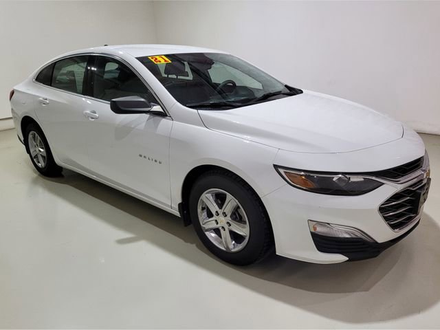Used 2021 Chevrolet Malibu LS image 2
