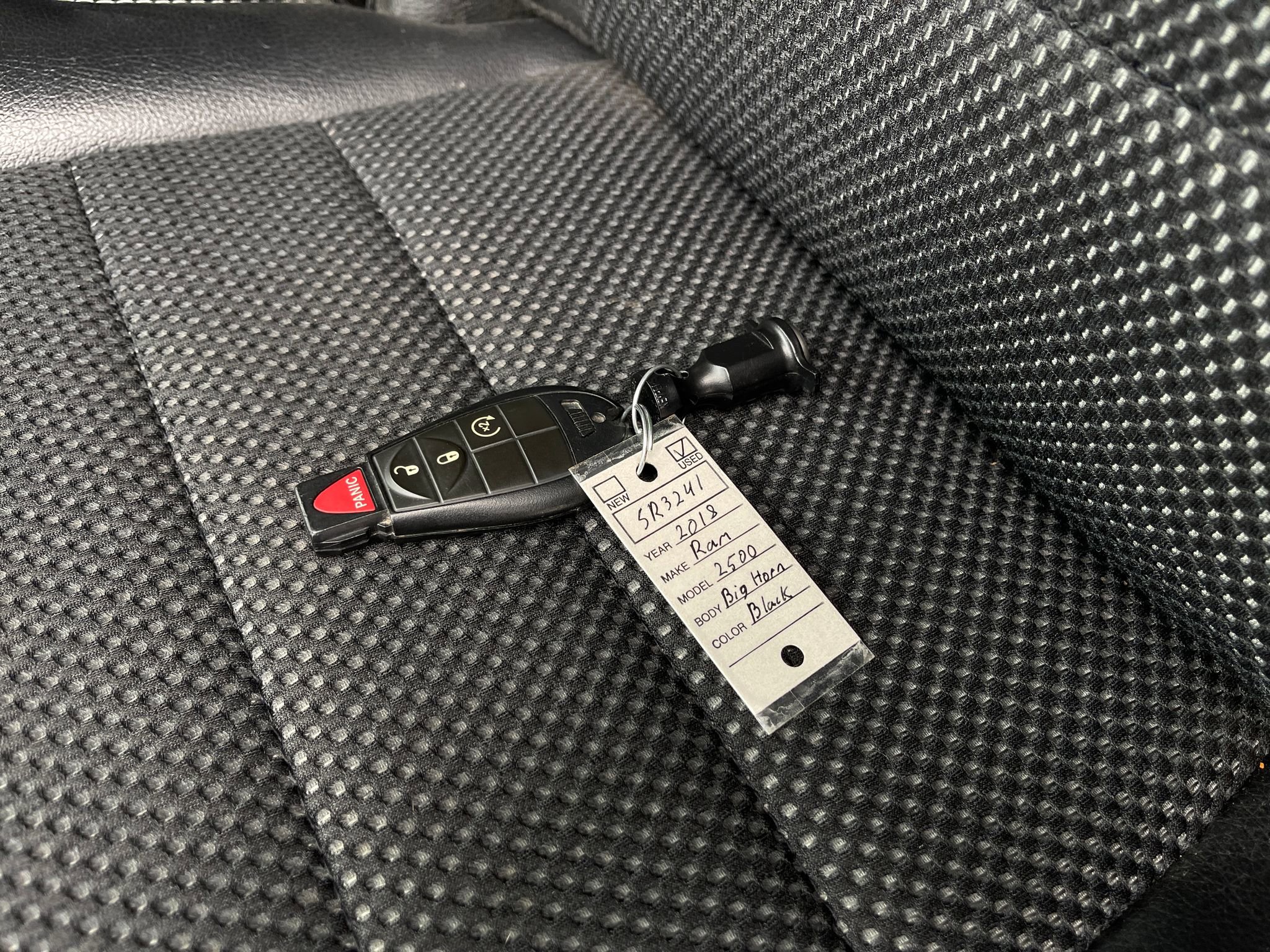 Used 2018 RAM 2500 Big Horn w/ Sport Appearance Group image 32