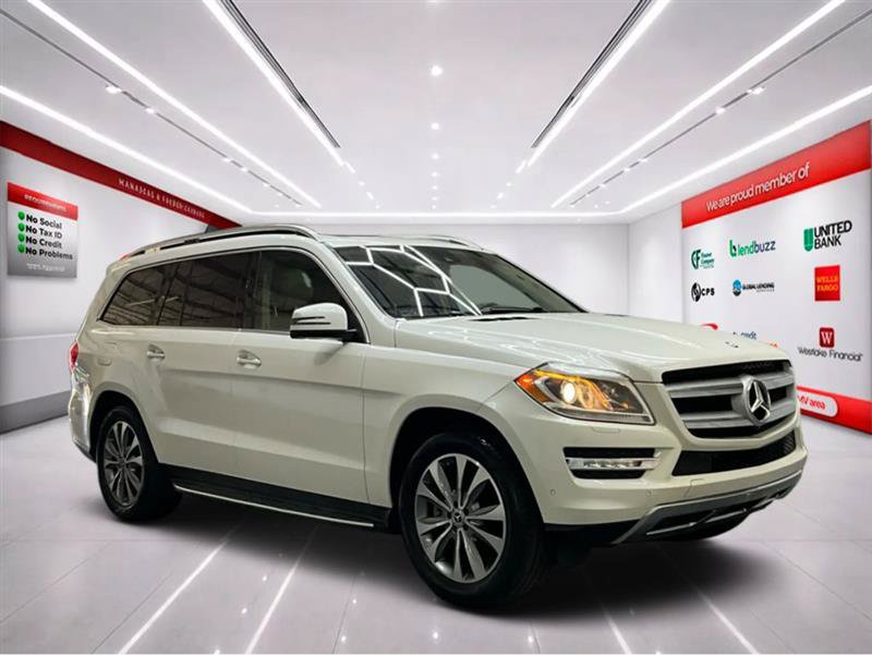 Used 2015 Mercedes-Benz GL 450 4MATIC w/ Appearance Package image 2