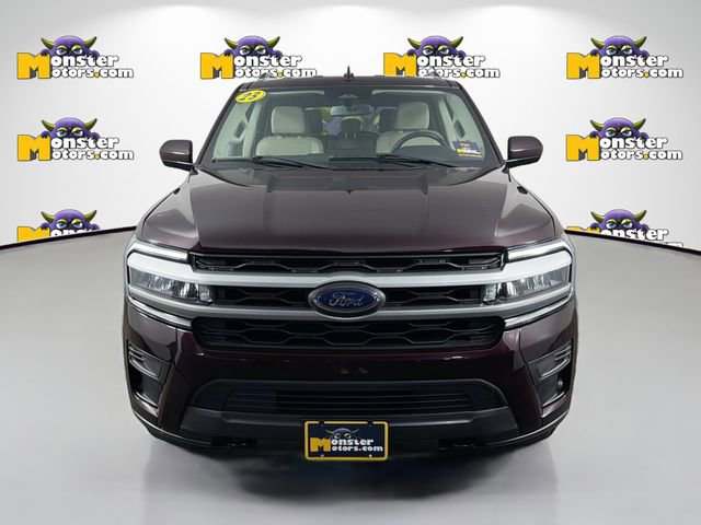 Used 2023 Ford Expedition XLT AWD/4WD image 2