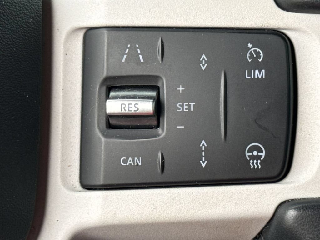 Used 2025 Land Rover Defender 110 S AWD/4WD image 21