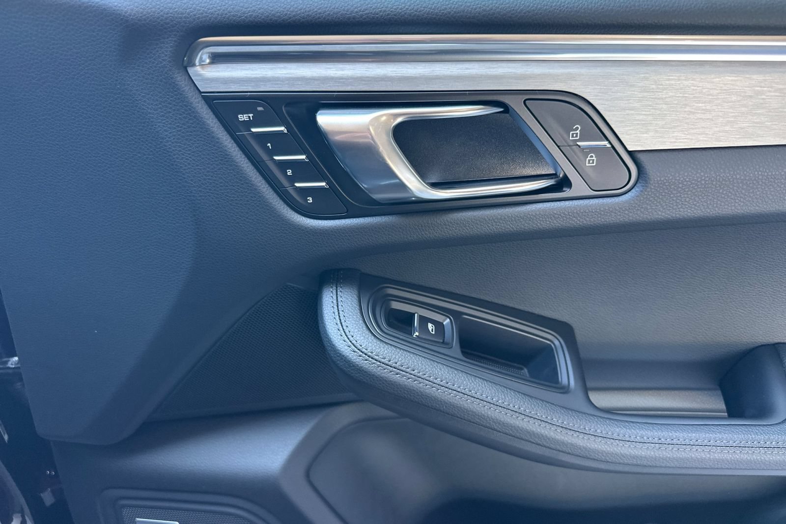 New 2026 Porsche Macan AWD/4WD image 20