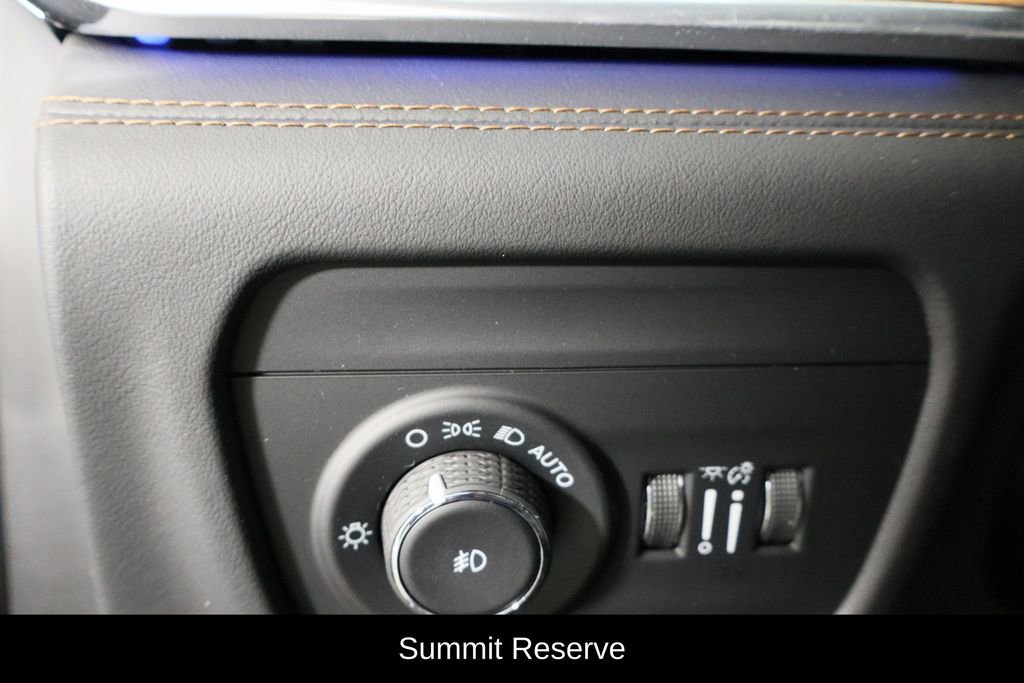 Used 2023 Jeep Grand Cherokee L Summit image 27