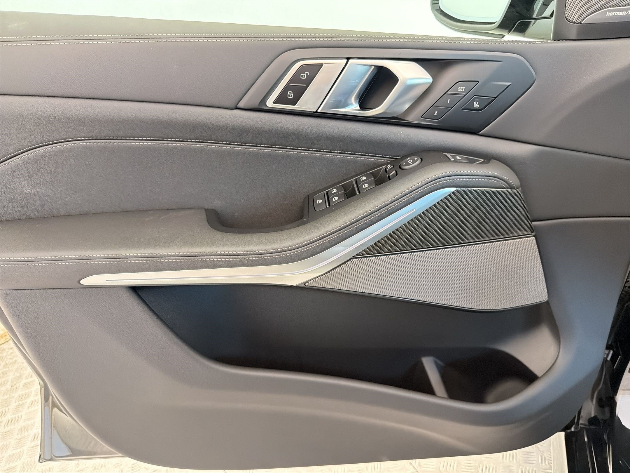 New 2026 BMW X5 M60i AWD/4WD image 13