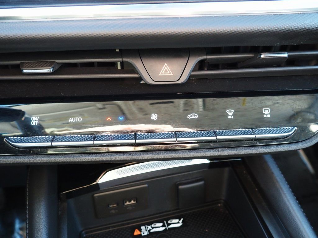 Used 2025 Buick Envision Preferred image 30