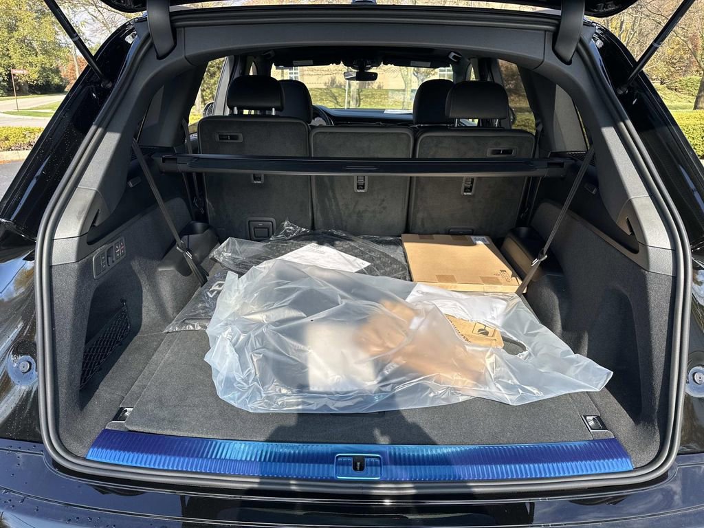 New 2026 Audi Q7 3.0T Prestige image 9