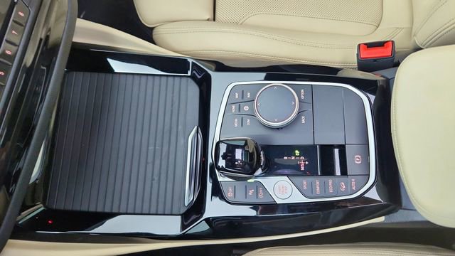 Used 2025 BMW X4 xDrive30i image 53