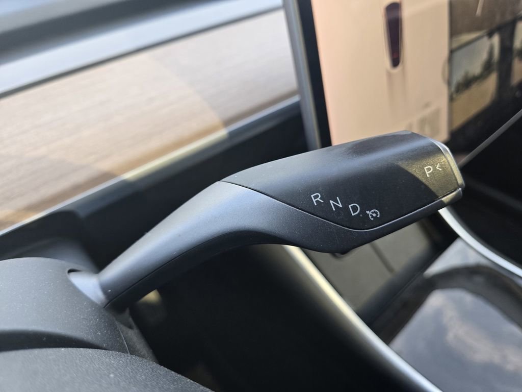 Used 2020 Tesla Model Y Long Range AWD/4WD image 18