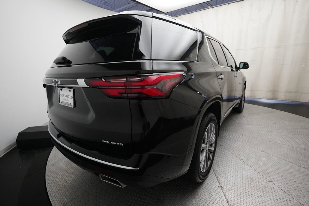 Used 2023 Chevrolet Traverse Premier AWD/4WD image 13