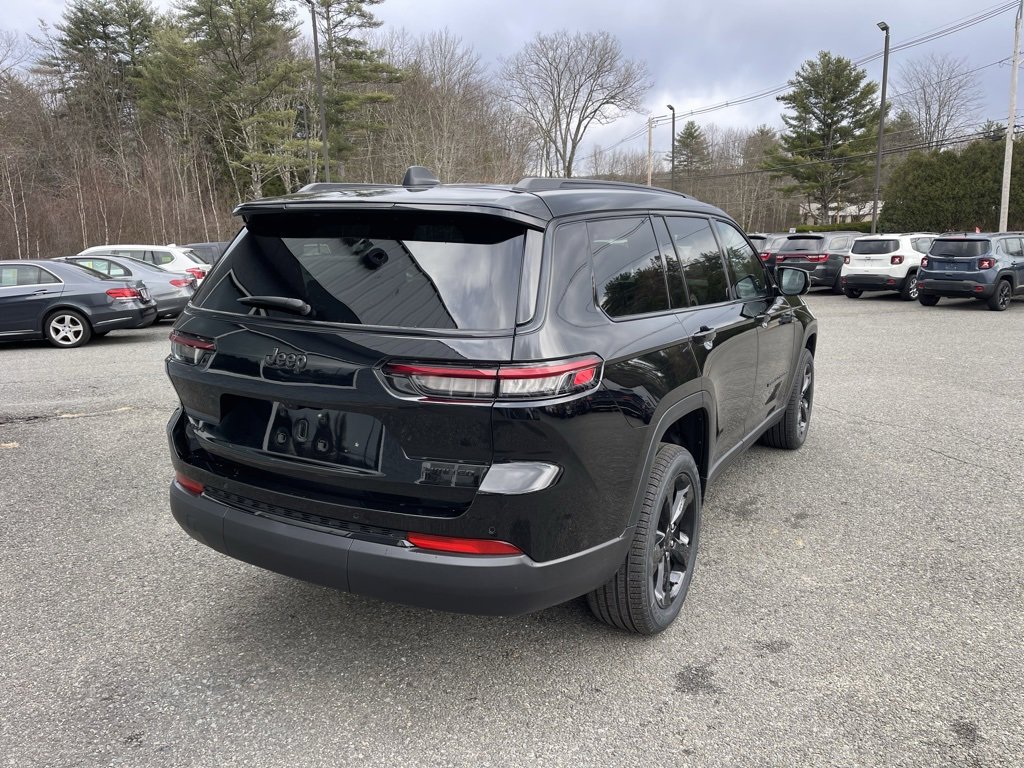 Used 2025 Jeep Grand Cherokee L Limited w/ Black Appearance Package image 6