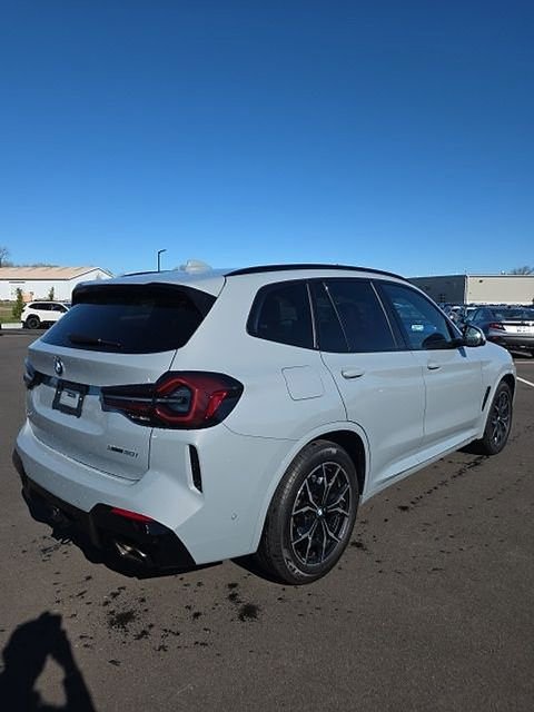Used 2024 BMW X3 xDrive30i w/ Premium Package image 4