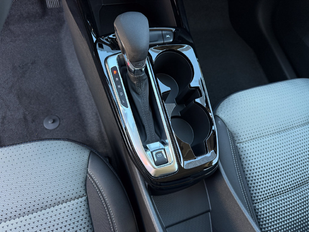 New 2026 Chevrolet Trax LT w/ LT Convenience Package FWD image 15