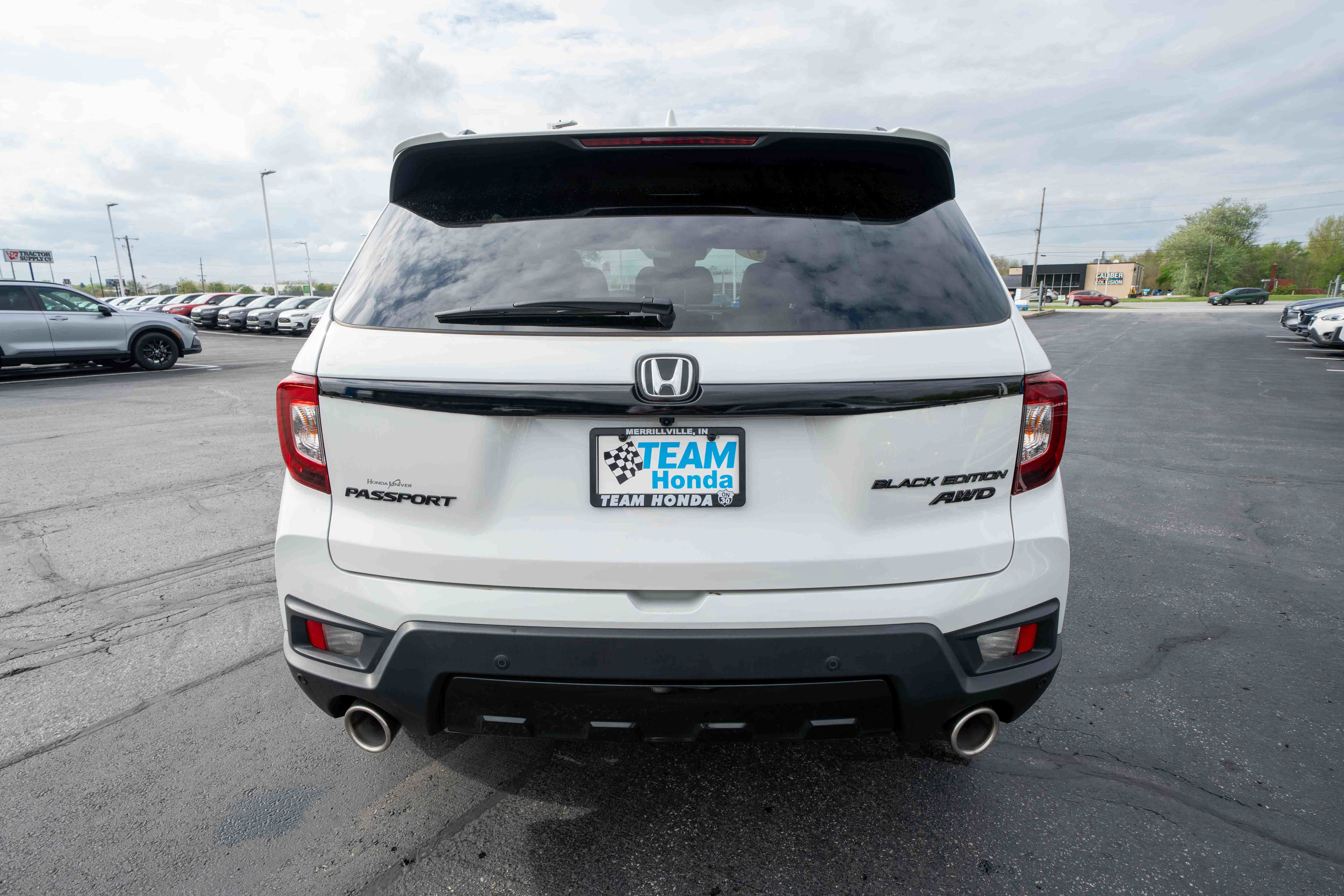 Used 2024 Honda Passport Black Edition image 5