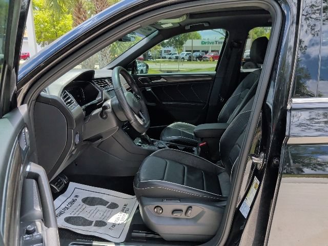 Used 2022 Volkswagen Tiguan SEL R-Line AWD/4WD image 17