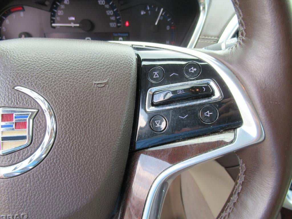 Used 2016 Cadillac SRX Luxury w/ Driver Awareness Package FWD image 23