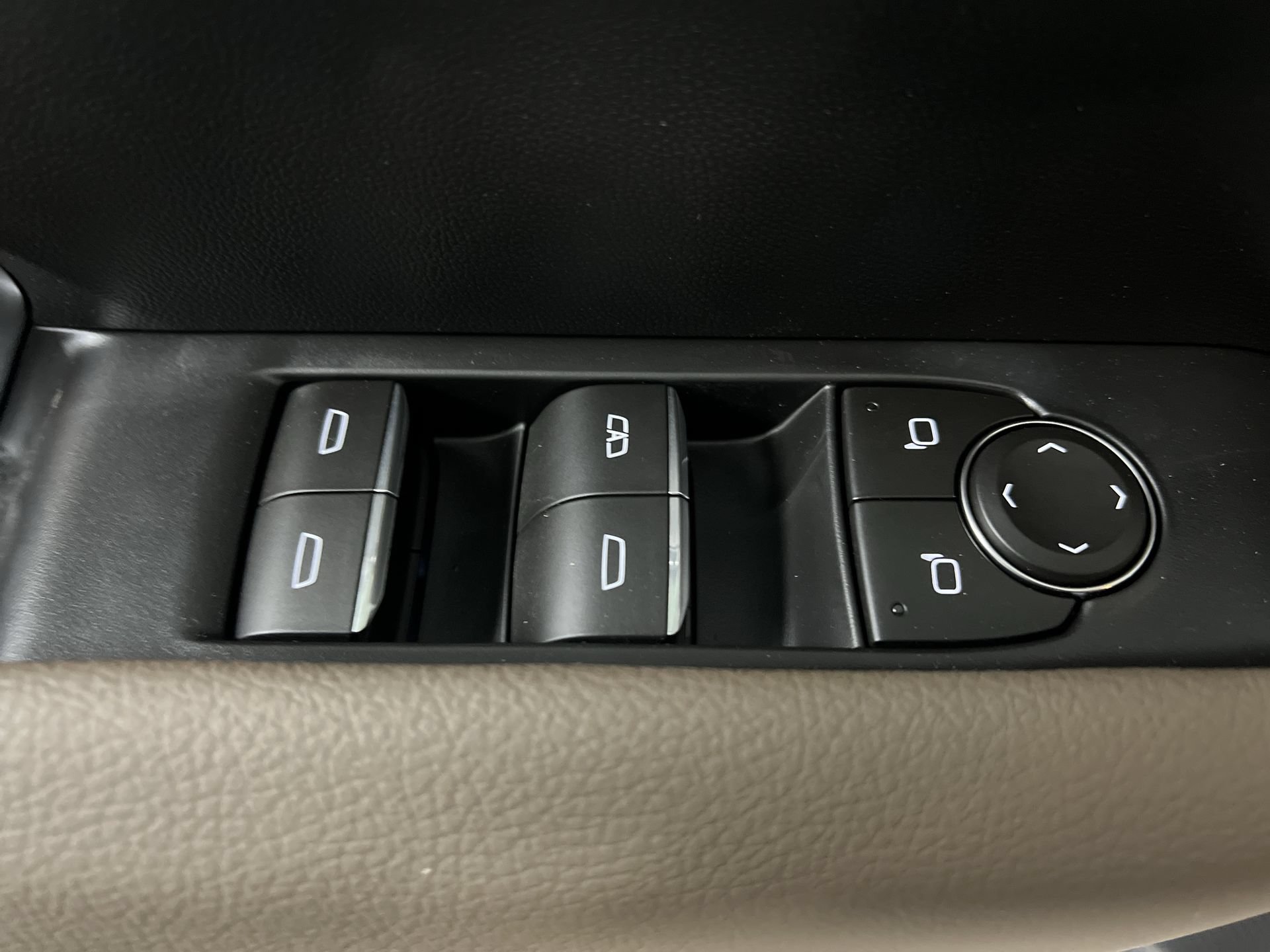 New 2026 GMC Canyon Denali AWD/4WD image 60