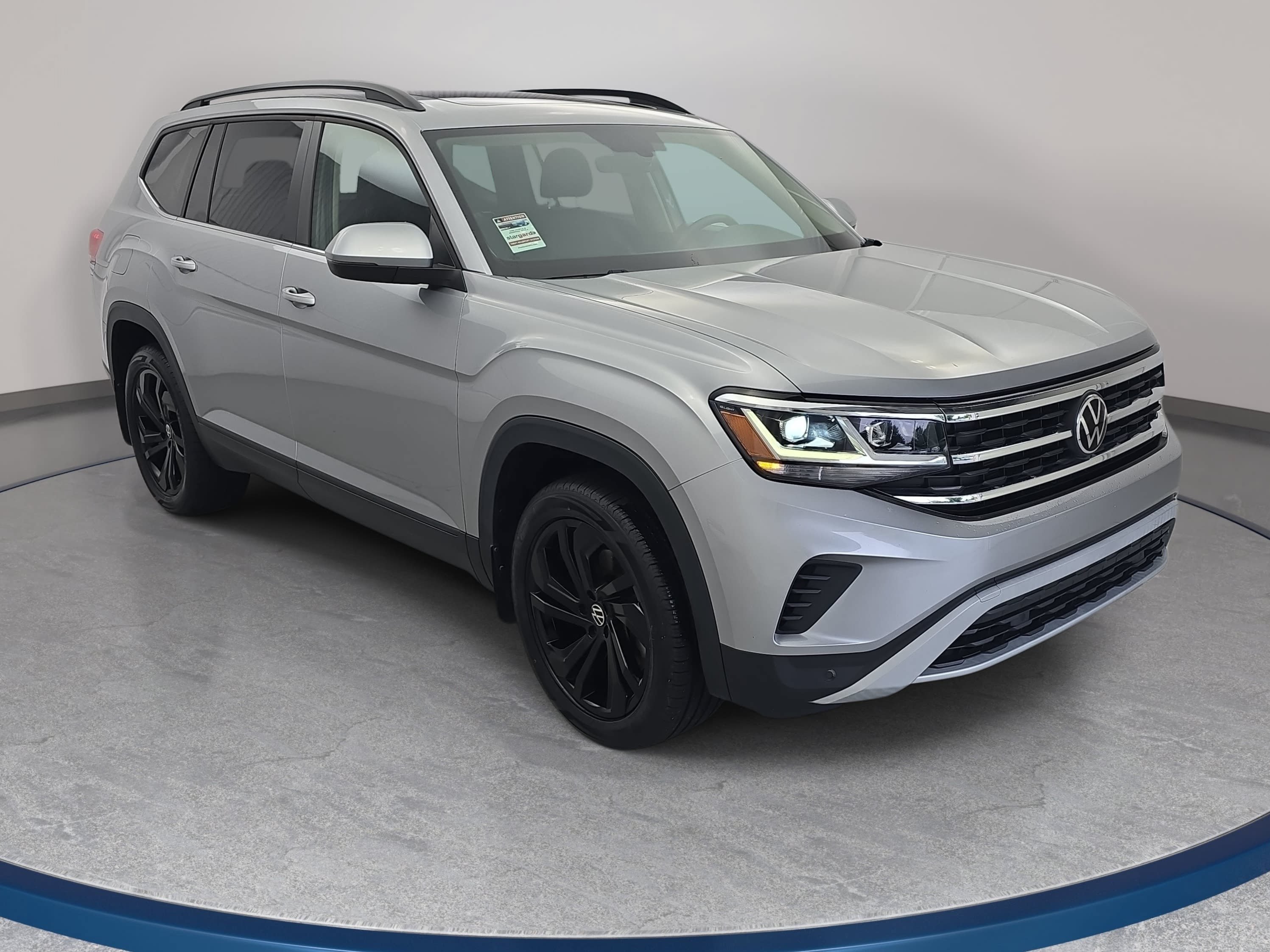 Certified 2023 Volkswagen Atlas SE w/ Panoramic Sunroof Package AWD/4WD image 3