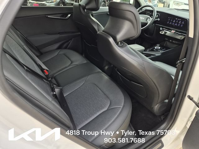 Certified 2023 Kia Niro Wave FWD image 17