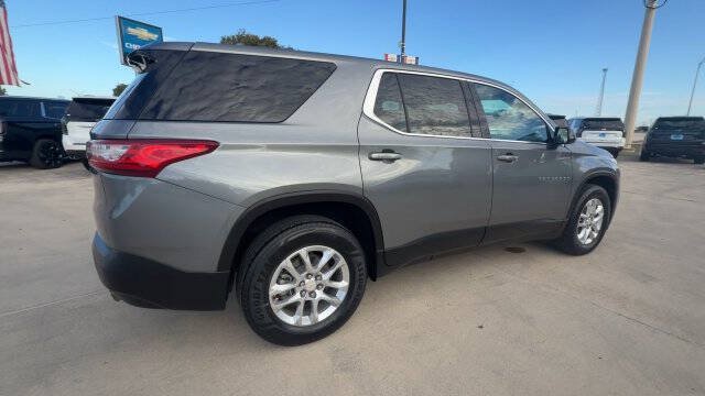 Used 2020 Chevrolet Traverse LS w/ LPO, Floor Liner Package FWD image 8
