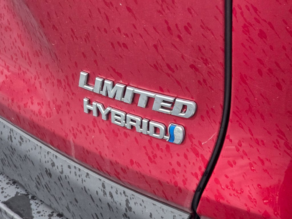 Used 2020 Toyota RAV4 Limited AWD/4WD image 11