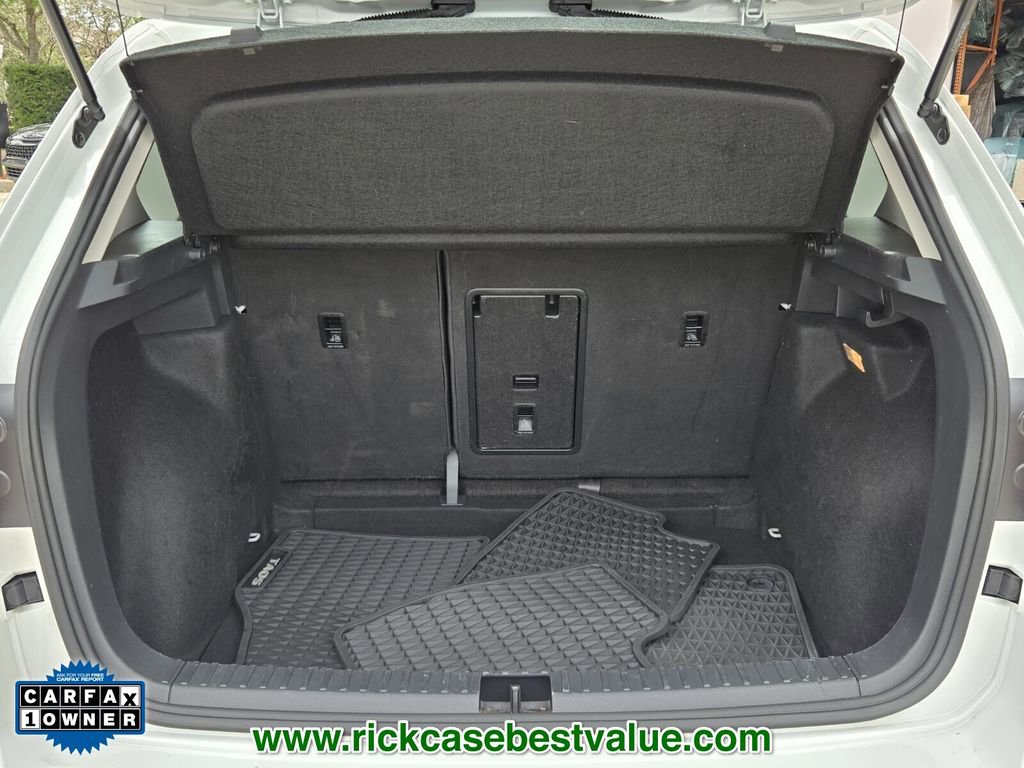 Used 2022 Volkswagen Taos S FWD image 15