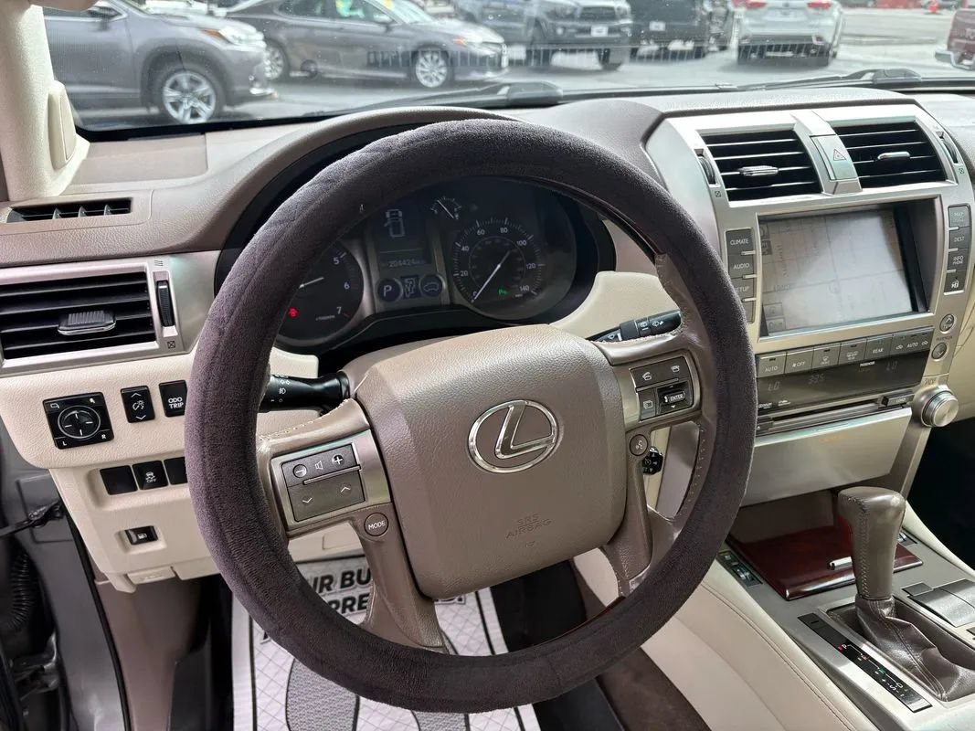 Used 2010 Lexus GX 460 w/ Comfort Plus Pkg AWD/4WD image 16