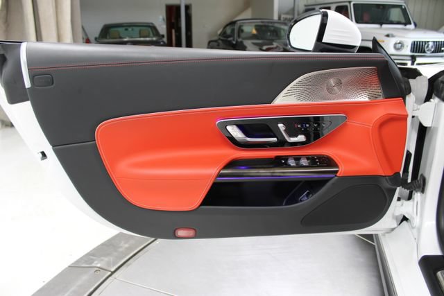 Used 2023 Mercedes-Benz SL 43 AMG image 27