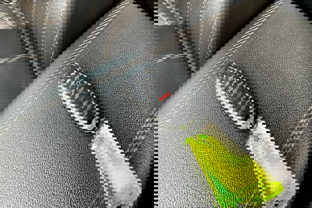 Used 2018 Alfa Romeo Stelvio AWD image 11