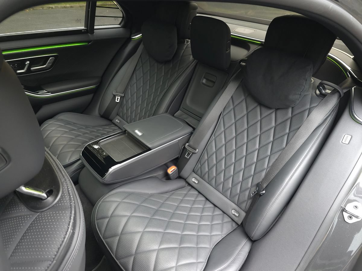 Used 2023 Mercedes-Benz S 580e 4MATIC Sedan w/ Warmth & Comfort Package image 15